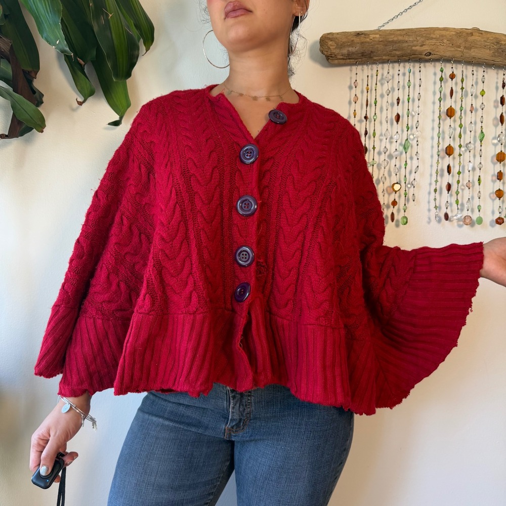 Wondershop Red Chunky Cable Knit Cape Poncho Purple Buttons whimsy y2k OS